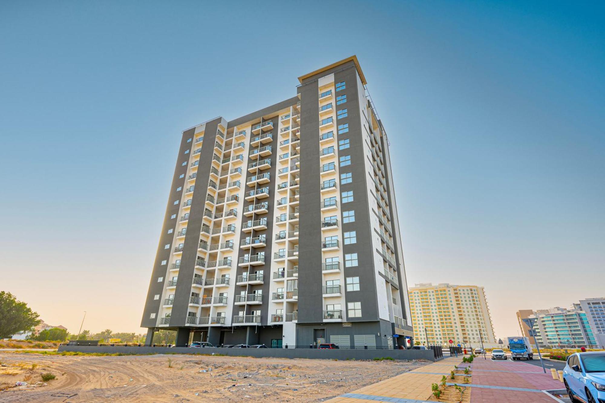 Trendy Getaway In Dubailand's Distric شقة
