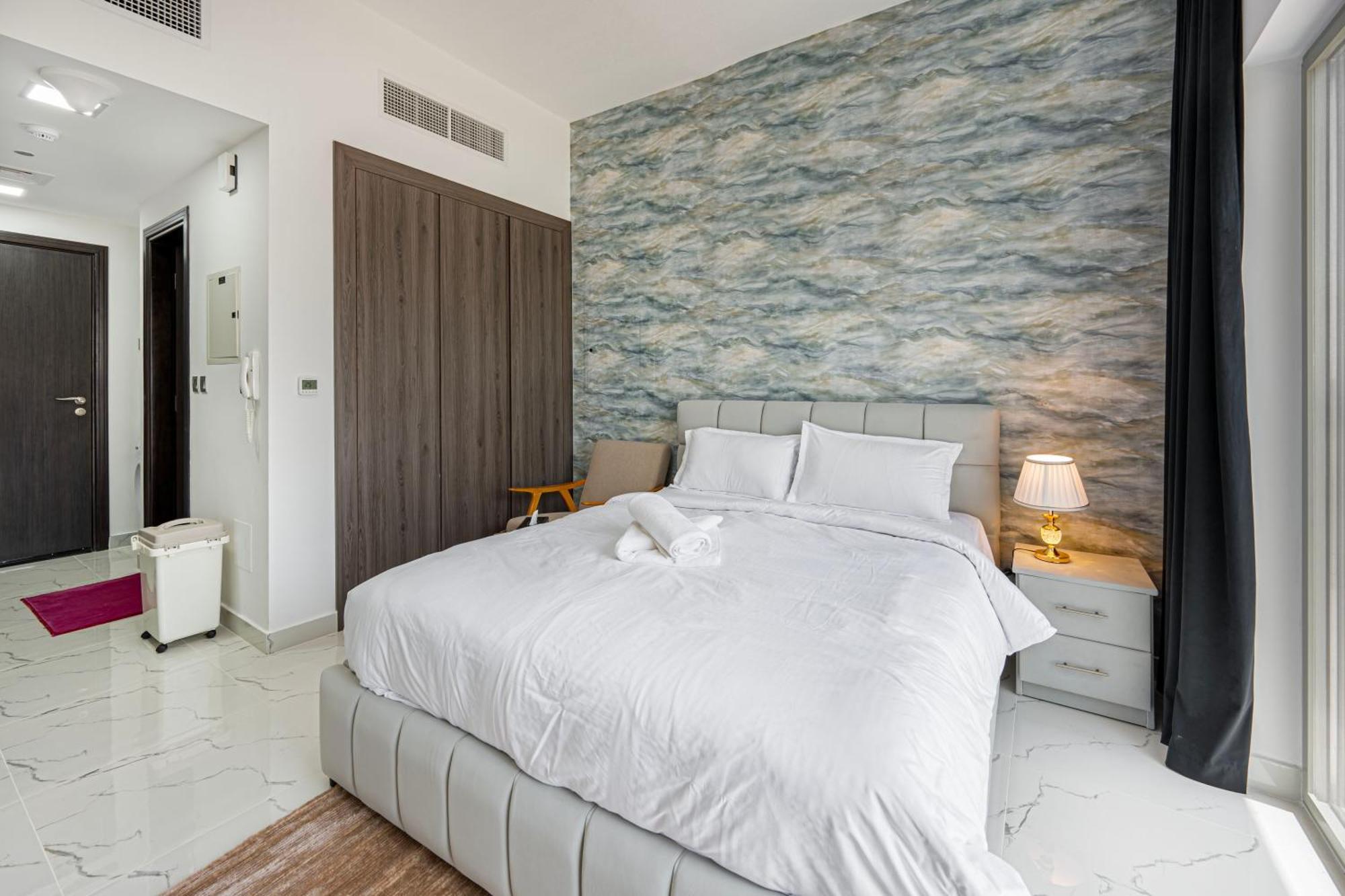 Trendy Getaway In Dubailand's Distric * دبي